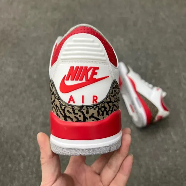 Air Jordan 3 Chaussures de Basket Blanc Ciment Imprimé Éléphant 21