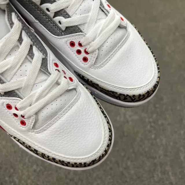 Air Jordan 3 Chaussures de Basket Blanc Ciment Imprimé Éléphant 23