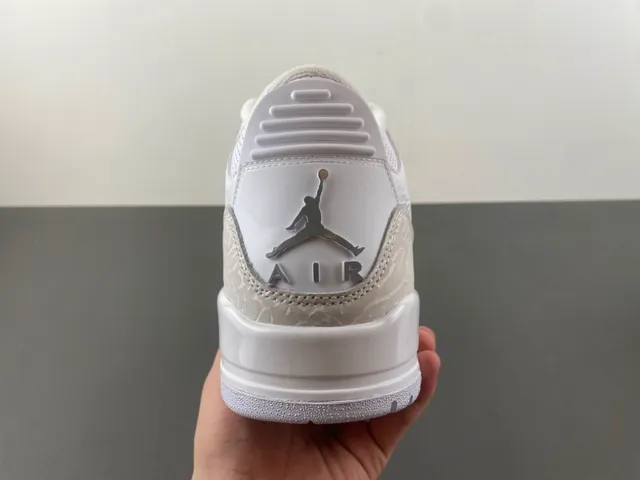 Air Jordan 3 White Elephant Print Basketball Shoes 4