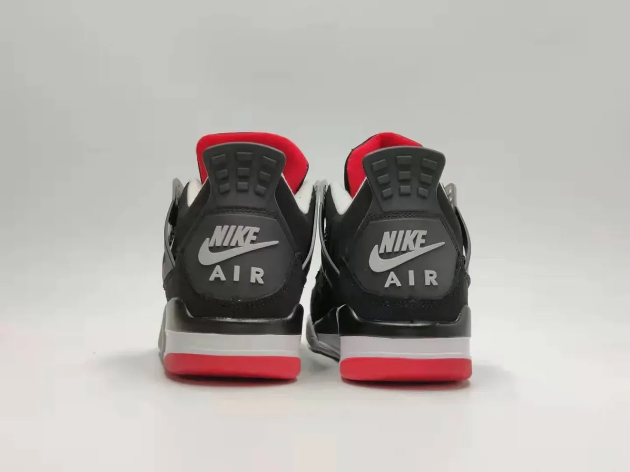 Air Jordan 4 Noir Rouge Gris Chaussures de Basketball 4