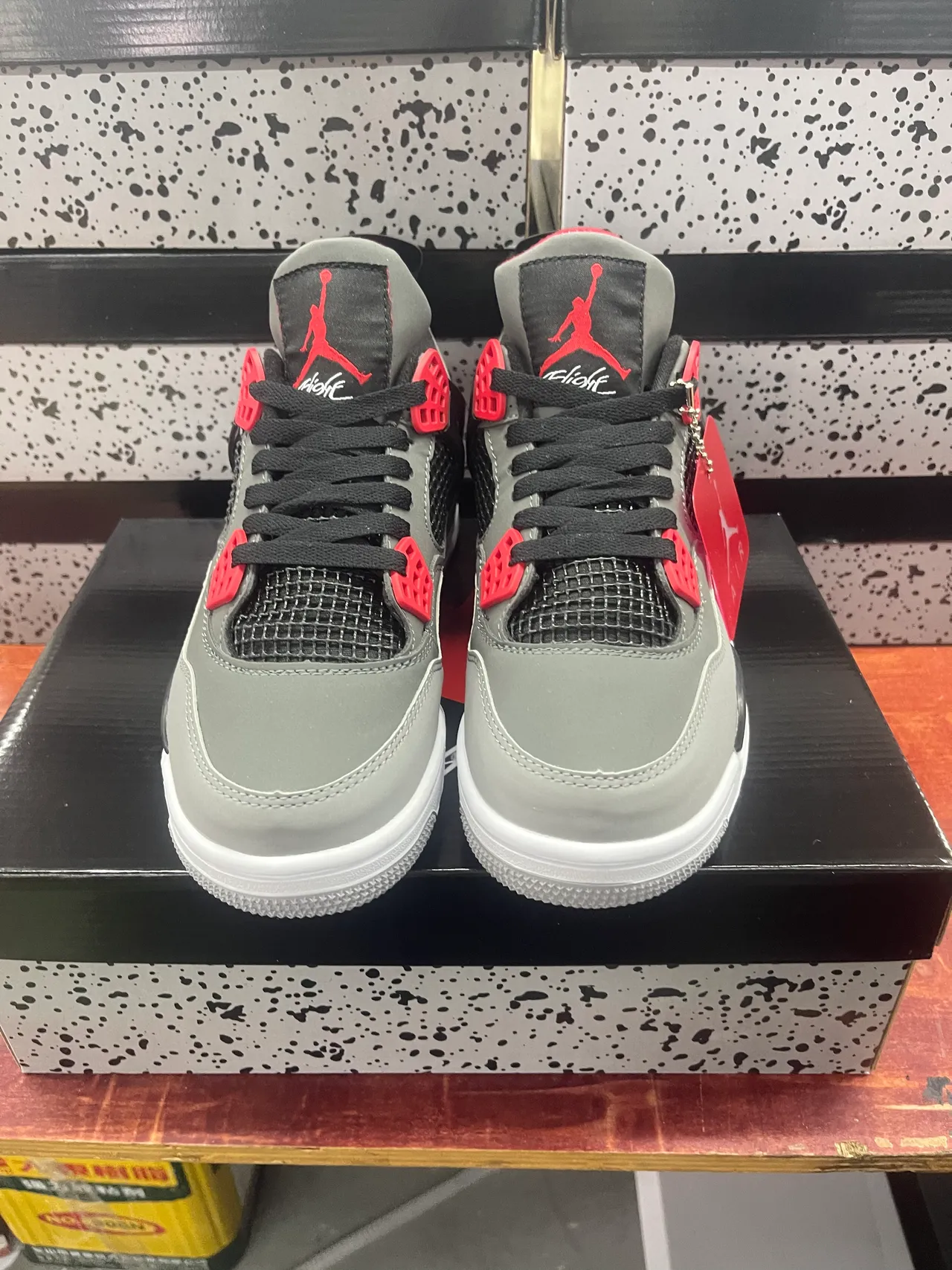 Air Jordan 4 Gray Black Red Basketball Shoes 3