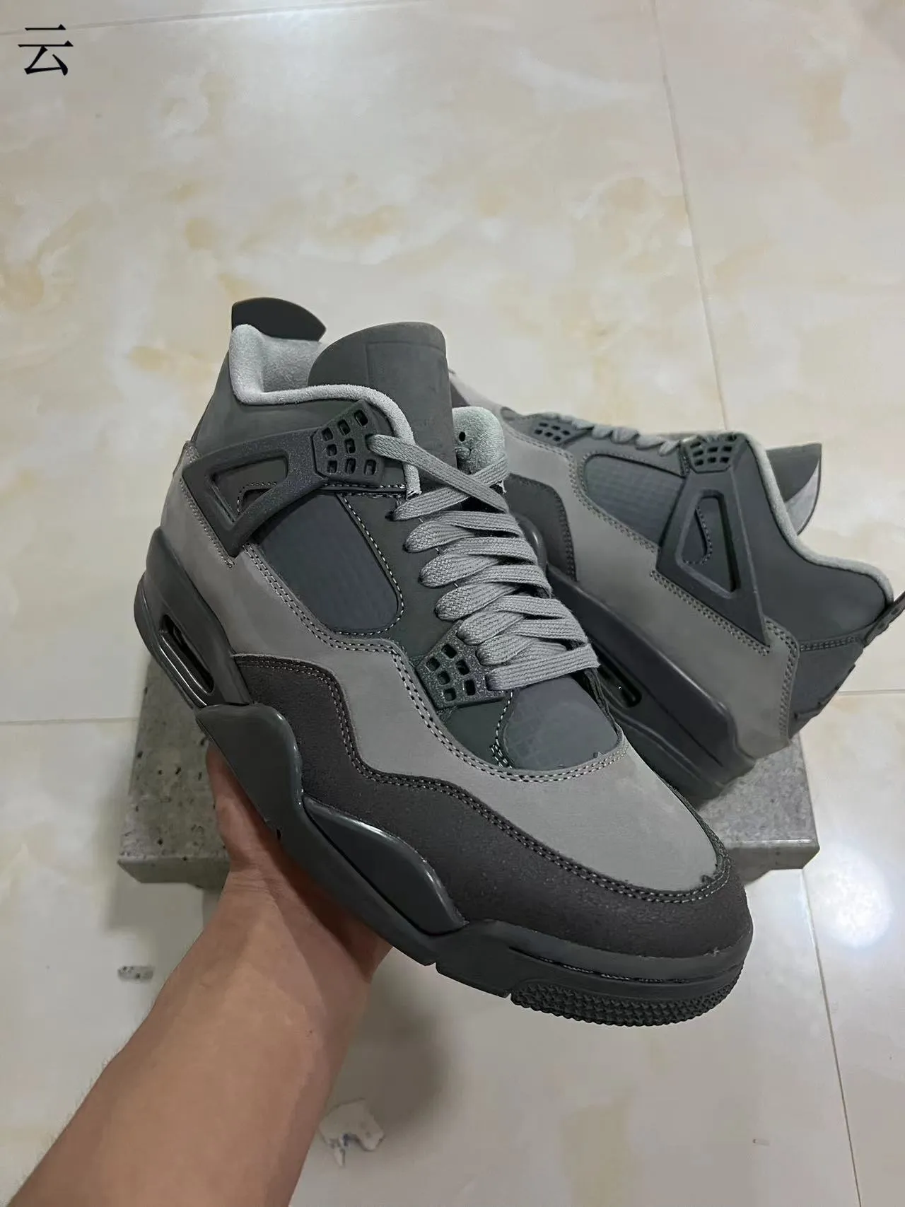 Air Jordan 4 Monochromatic Gray Basketball Shoes 2