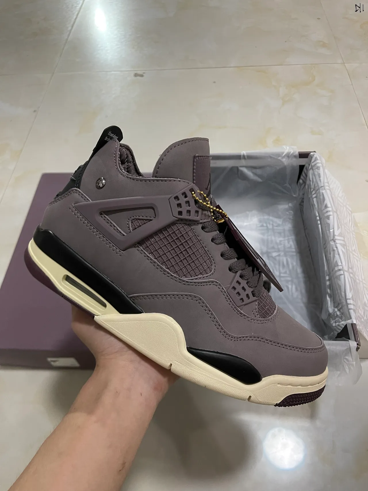 Air Jordan 4 Muted Gray Cream Black Basketball Shoes 2