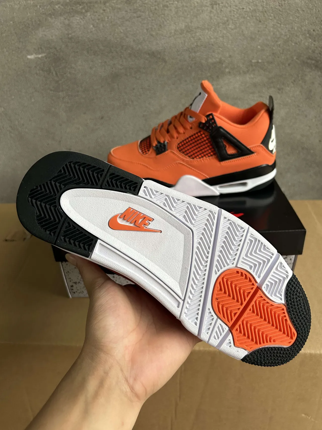 Air Jordan 4 Orange Black White Basketball Shoes 3
