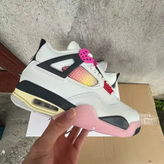 Air Jordan 4 White Black Pink Gradient Tongue Basketball Shoes
