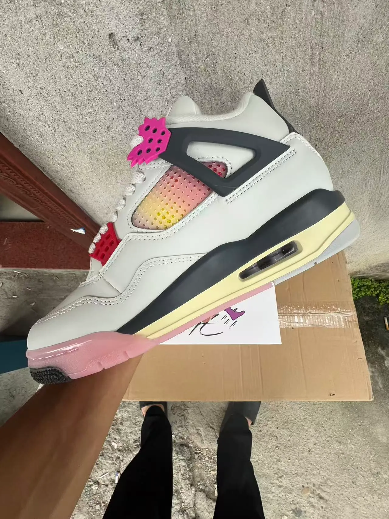 Air Jordan 4 White Black Pink Gradient Tongue Basketball Shoes 5