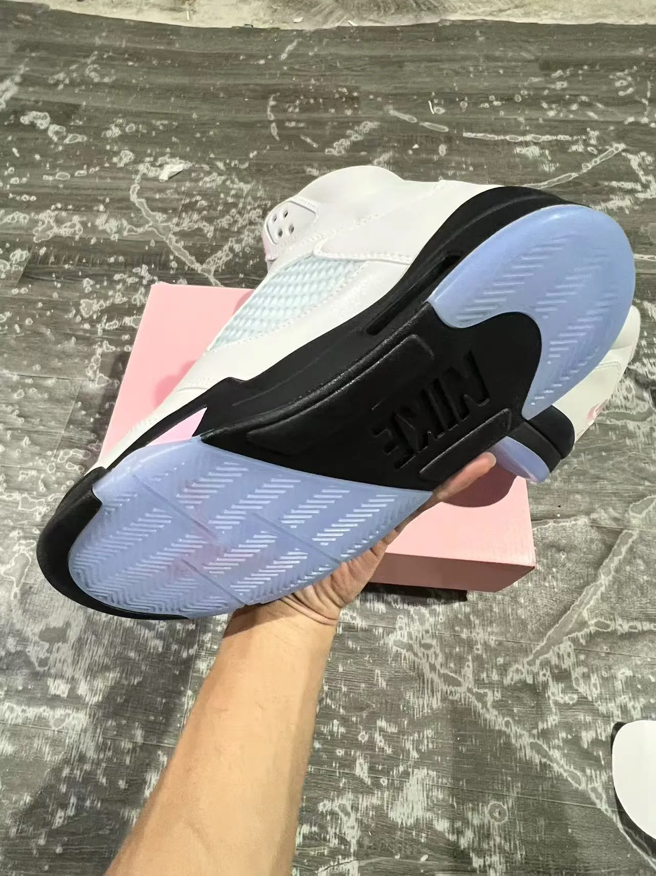 Air Jordan 5 White Pink Black Basketball Shoes 4