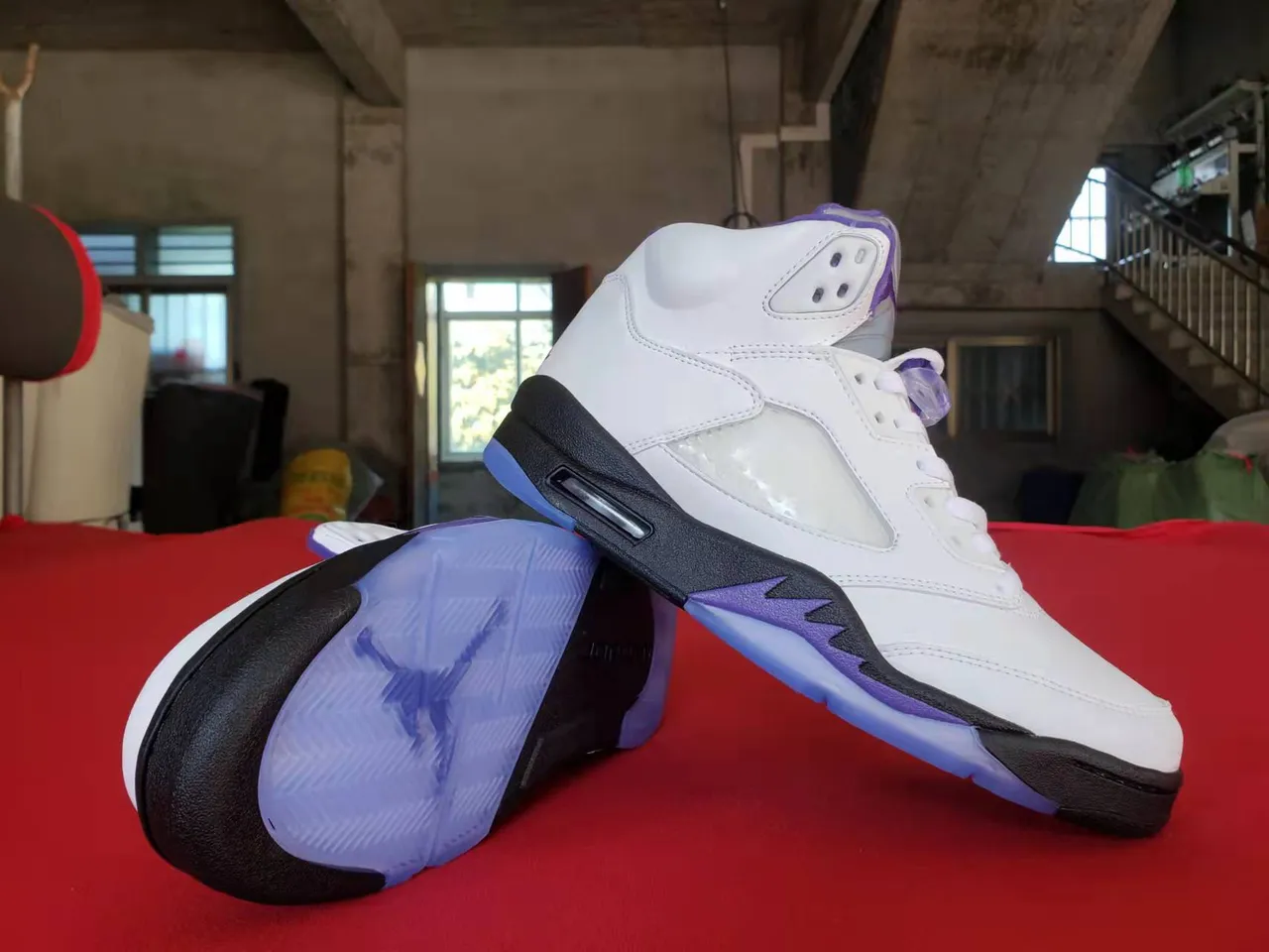 Air Jordan 5 Branco Roxo Preto Tênis de Basquete 4