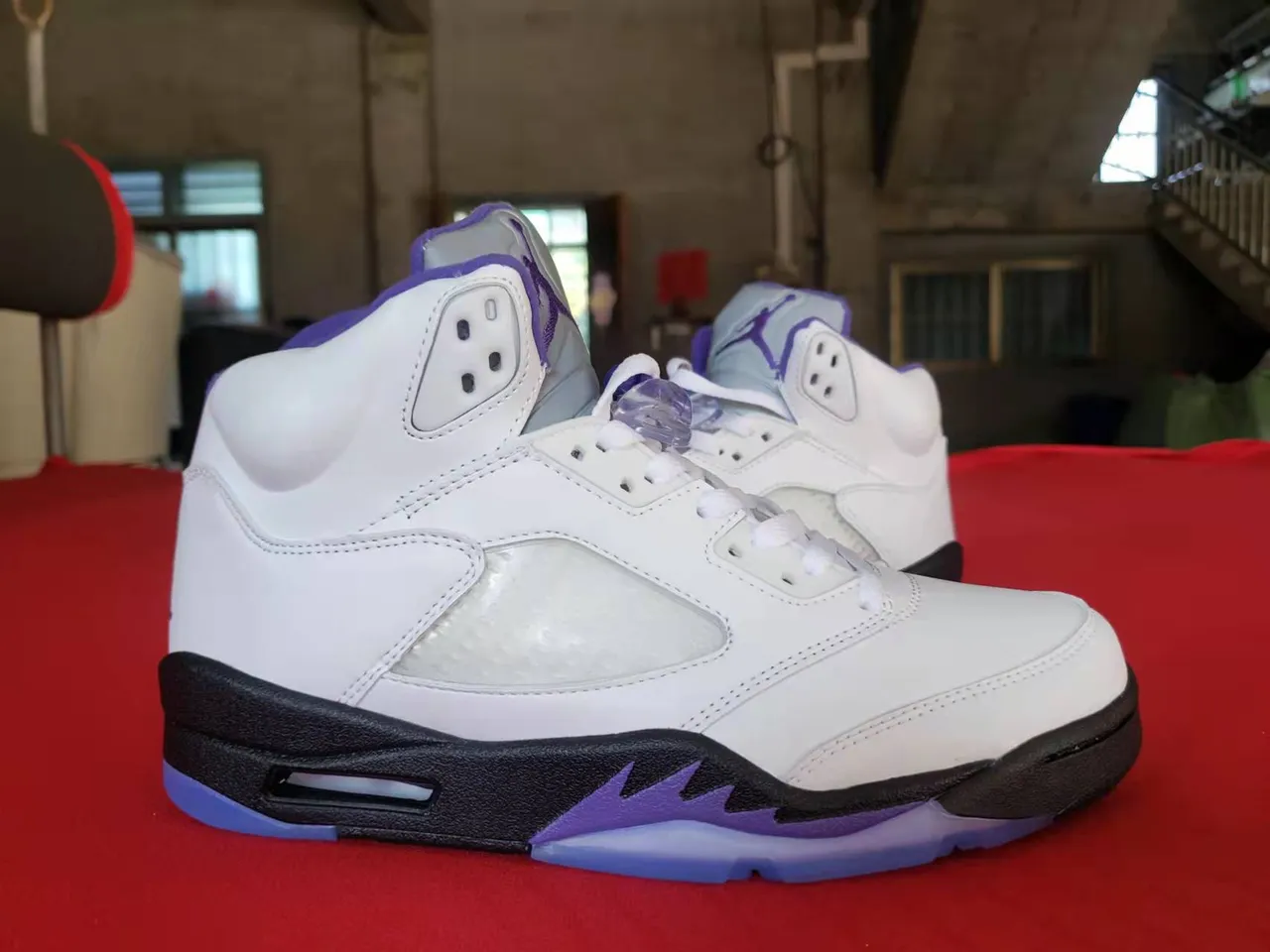 Air Jordan 5 Branco Roxo Preto Tênis de Basquete 5
