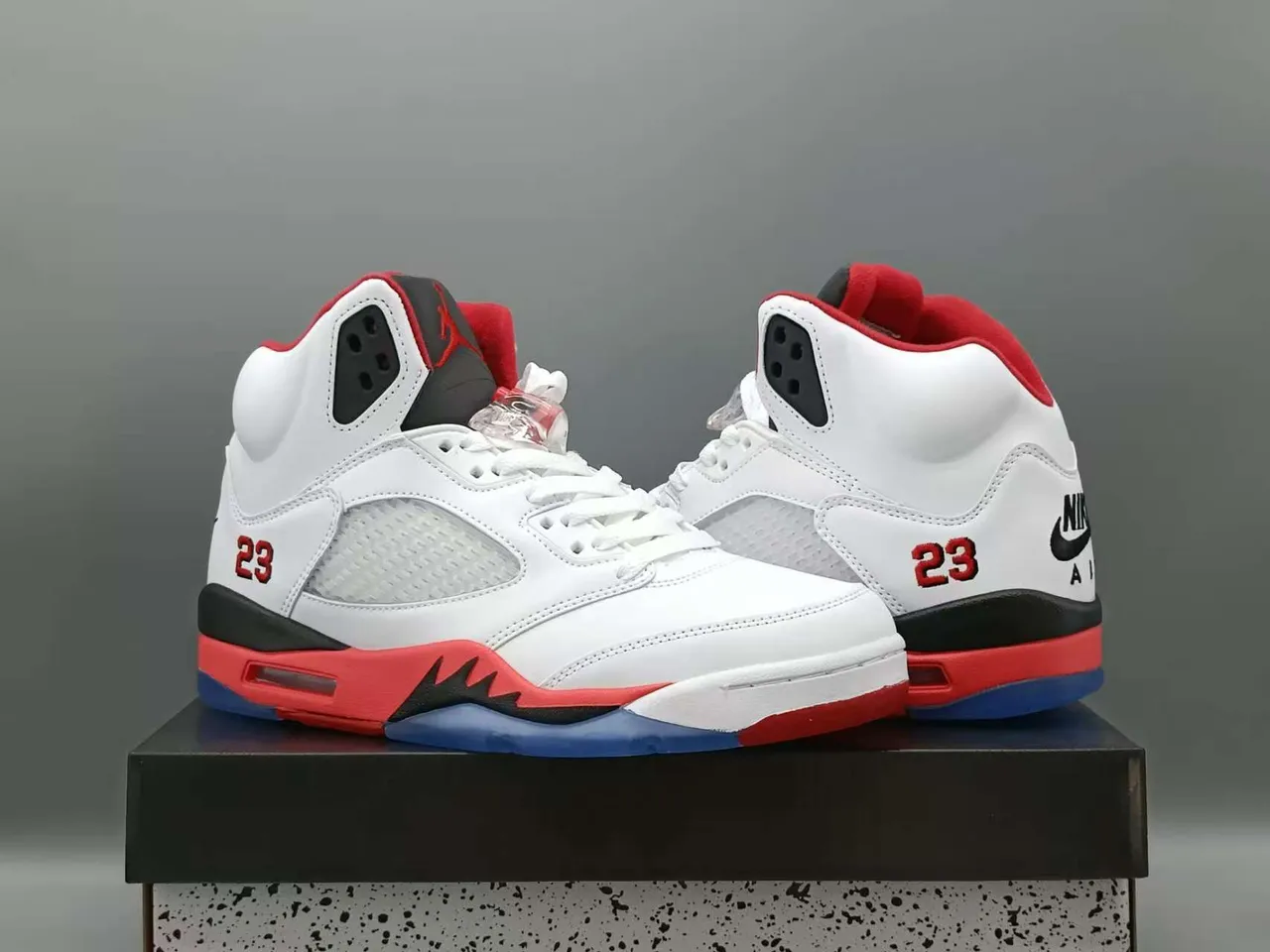 Air Jordan 5 White Red Black Blue Basketball Shoes 4