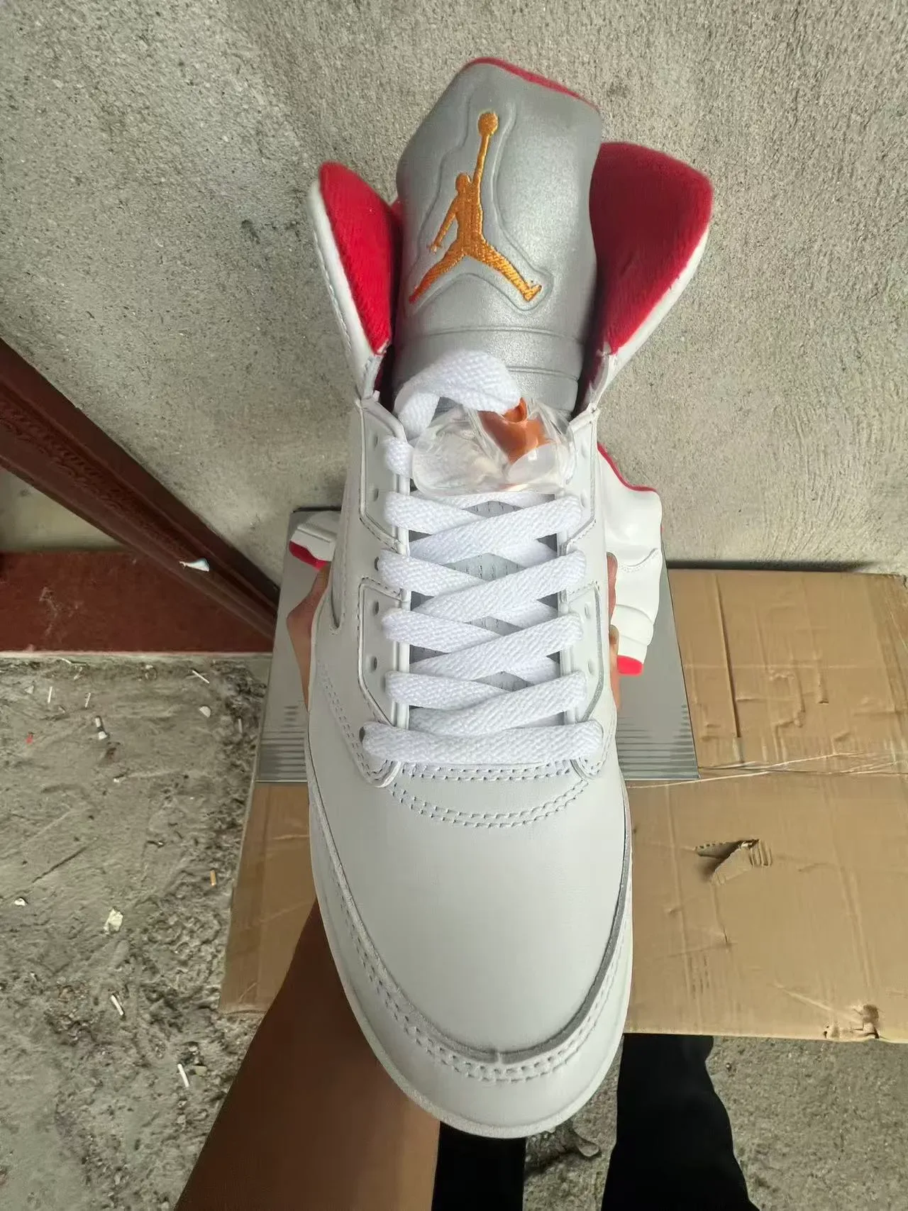 Air Jordan 5 Blanc Rouge Orange Flame Chaussures de Basketball 3