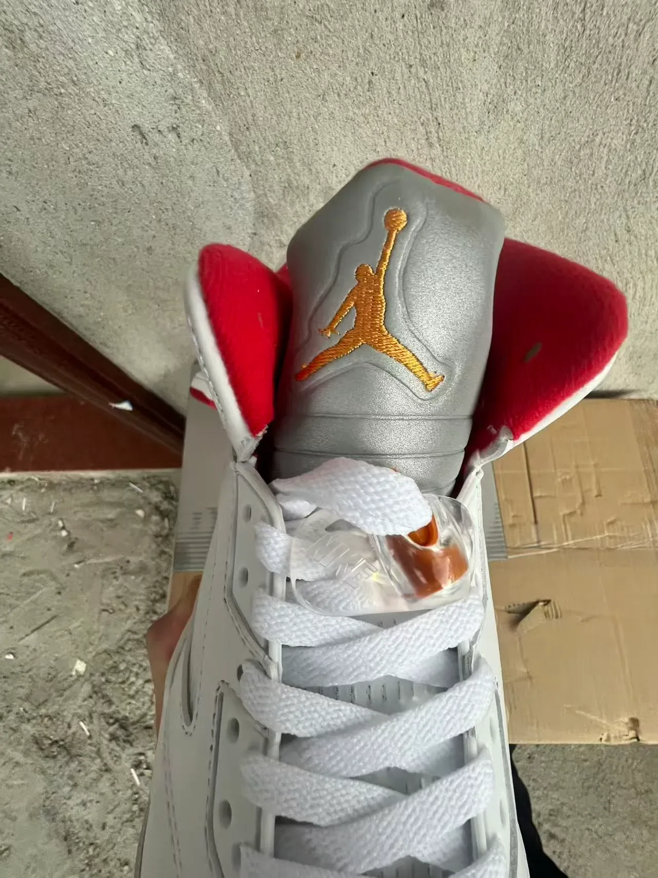 Air Jordan 5 Blanc Rouge Orange Flame Chaussures de Basketball 4