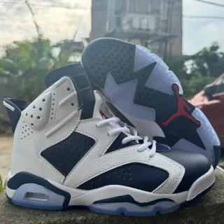 Air Jordan 6 白色海军红篮球鞋