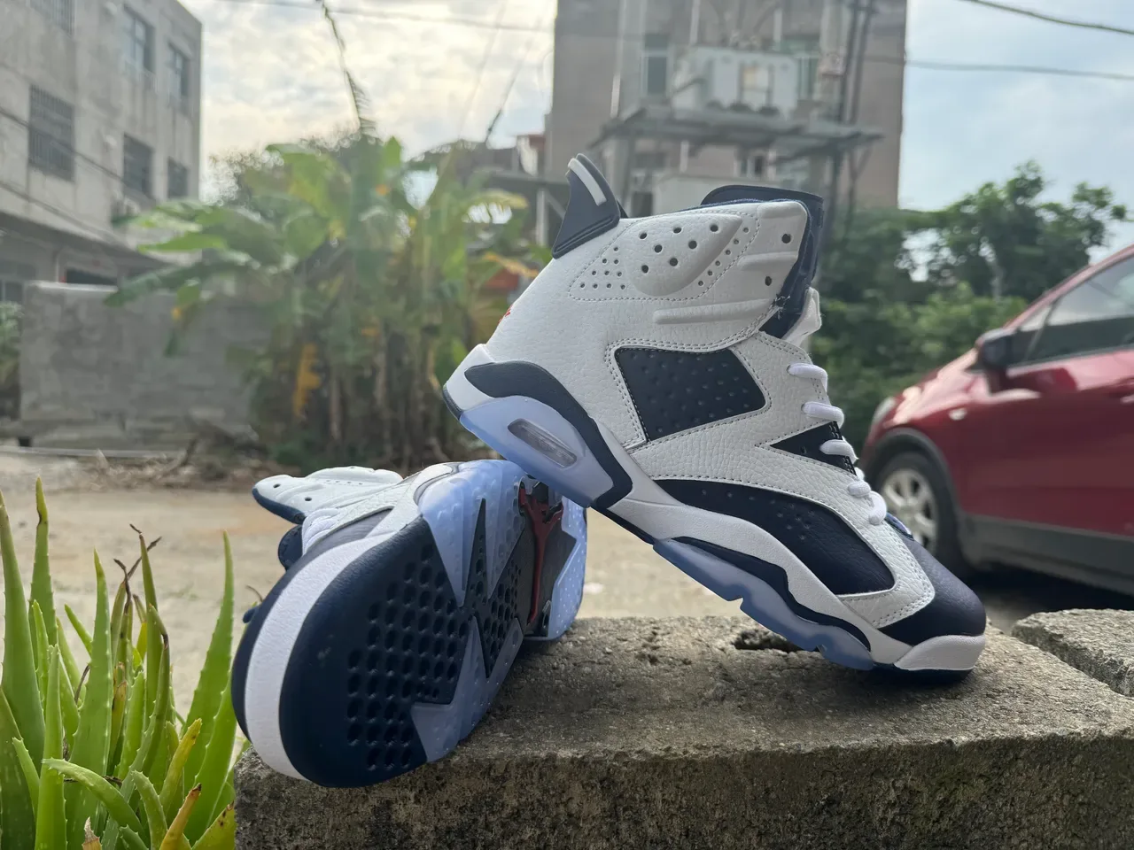 Air Jordan 6 Blanc Navy Rouge chaussures de basketball 2