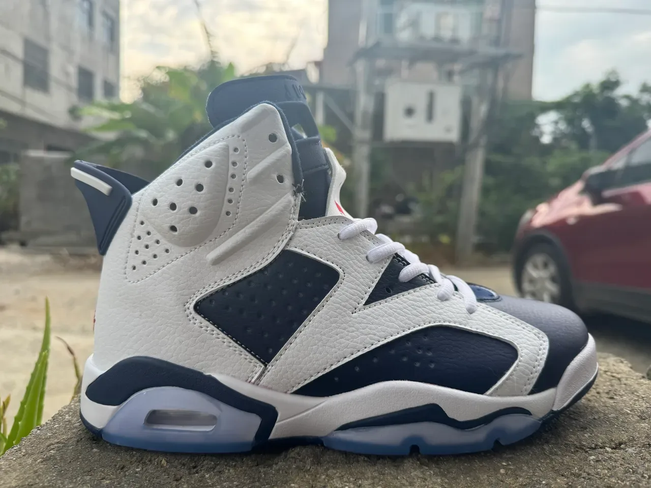 Air Jordan 6 Blanc Navy Rouge chaussures de basketball 3