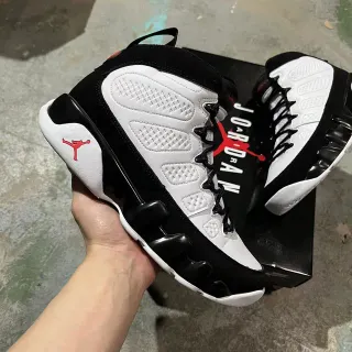 Air Jordan 9 黑白红篮球鞋