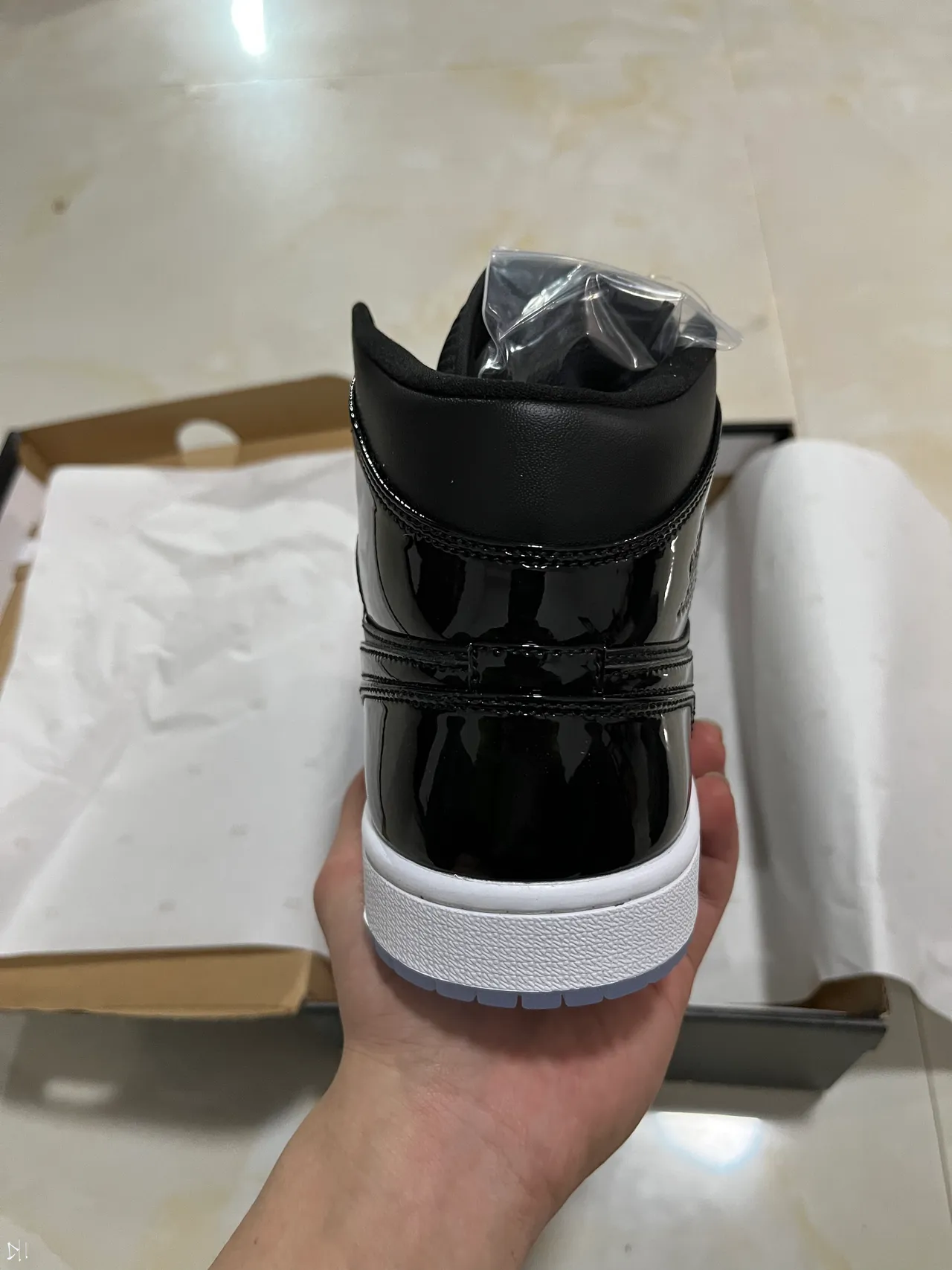 Air Jordan Black White Glossy Patent Leather Upper High-Top Silhouette Basketball Shoes 7