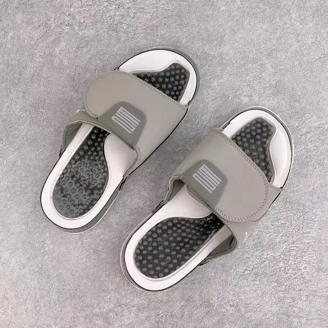 Air Jordan Hydro 7 Gray Glossy Slide Slippers 3