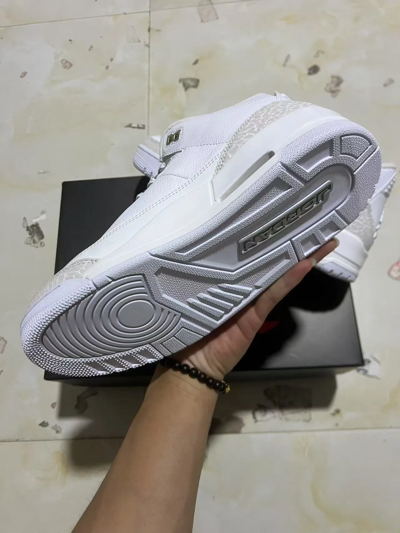 Air Jordan White Gray High-Top Elephant Print Basketball Shoes 6