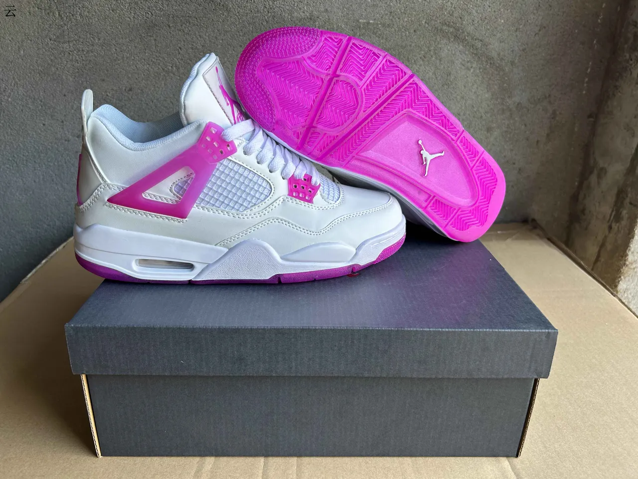 Air Jordan White Pink High-Top Plastic Heel Counter Basketball Shoes 3
