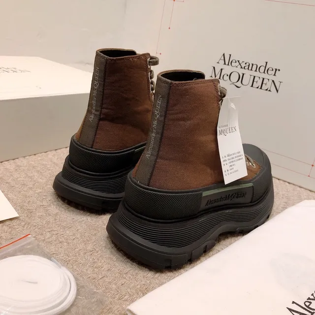 Alexander McQueen oversized sneaker marrón lona botas de tobillo 2