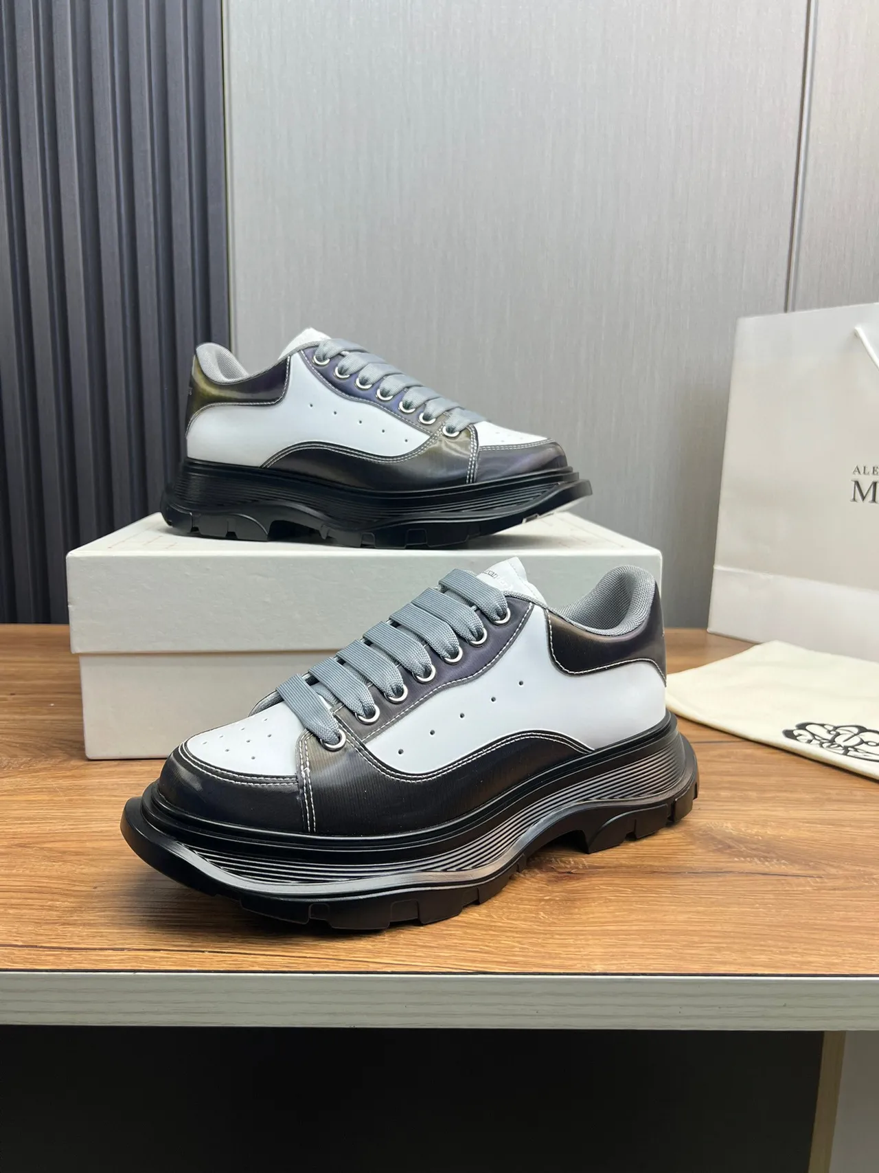 Alexander McQueen Oversized Sneaker White Black Gray Chunky Sneakers 8