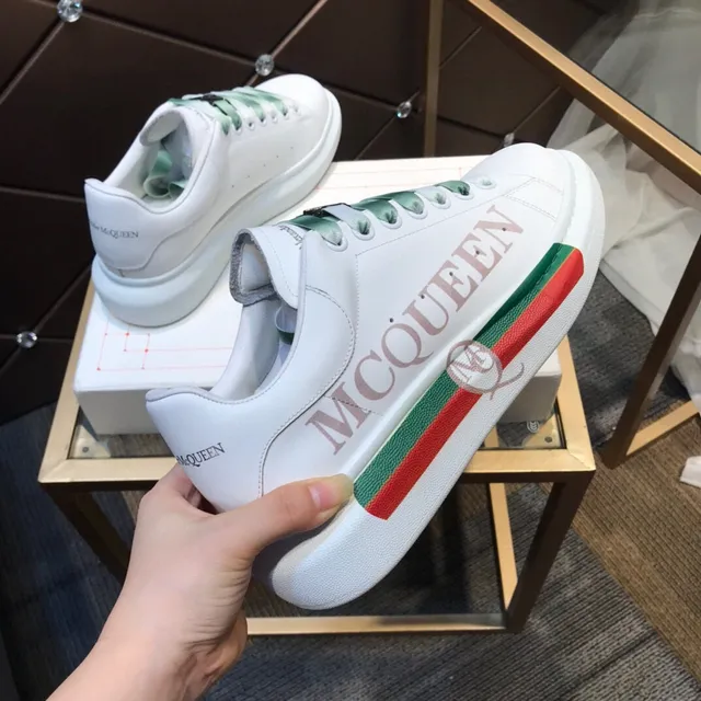 Alexander McQueen Zapatilla oversized blanco verde suela plataforma cinta gradiente cordones chunky sneakers 5