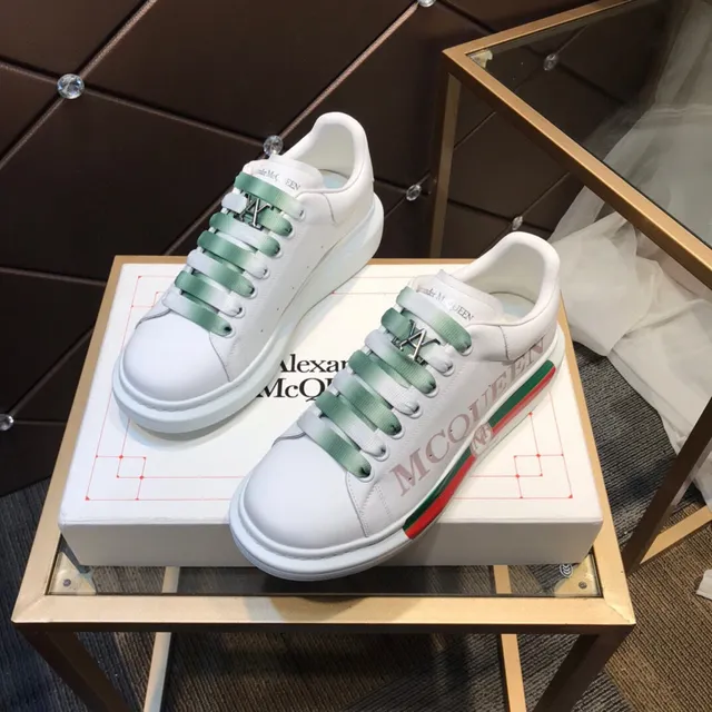 Alexander McQueen Zapatilla oversized blanco verde suela plataforma cinta gradiente cordones chunky sneakers 9