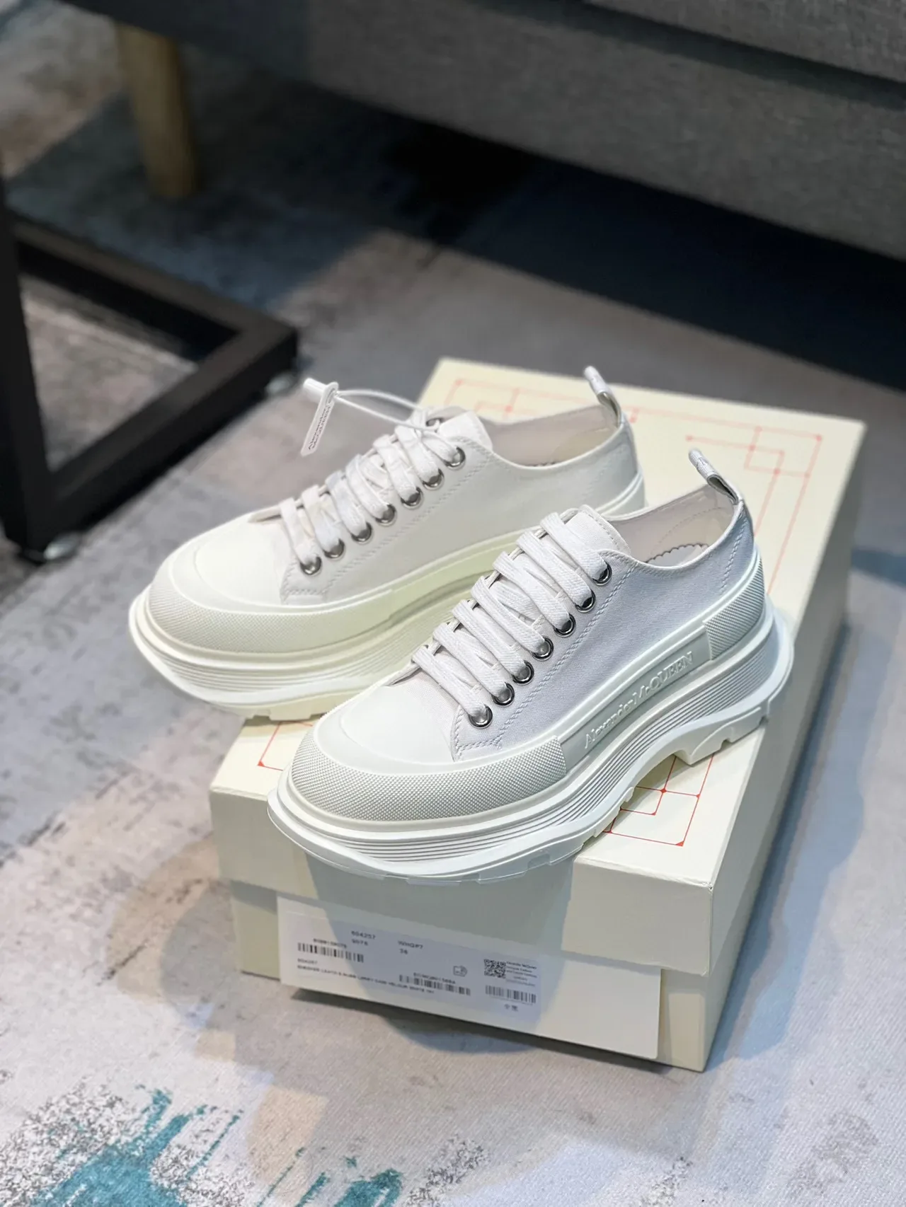 Alexander McQueen Oversized Sneaker White Lifestyle Sneakers 8