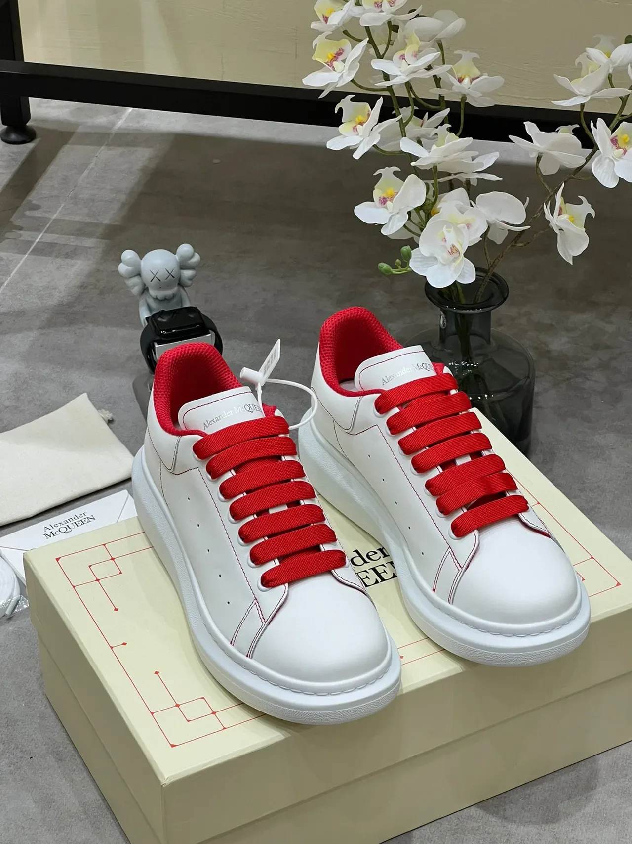 Alexander McQueen Oversized Sneaker White Red Platform Sole Leather Upper Lifestyle Sneakers 9