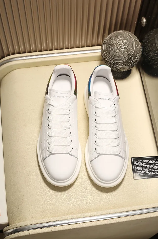 Alexander McQueen Tênis Oversized Branco e Vermelho Silhueta Couro Superior Suave Lifestyle Sneakers 8