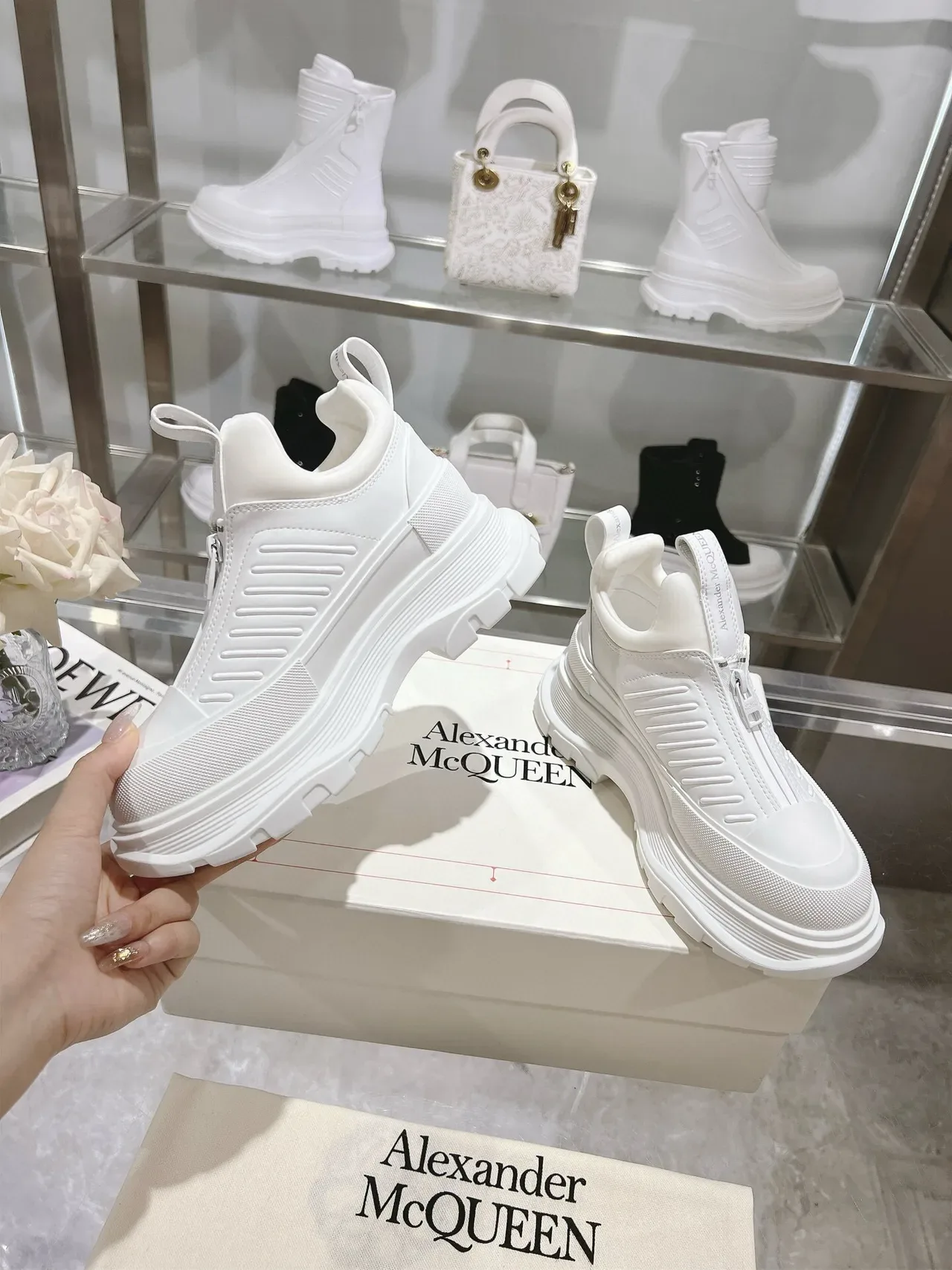 Alexander McQueen Oversized Sneaker White Zip-Front Chunky Sneakers 8