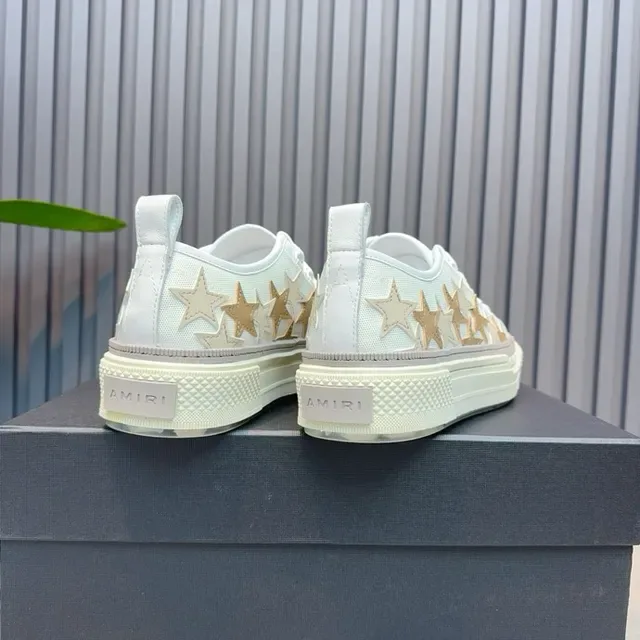 Amiri MA Court Chaussures Lifestyle Blanches étoilées 4