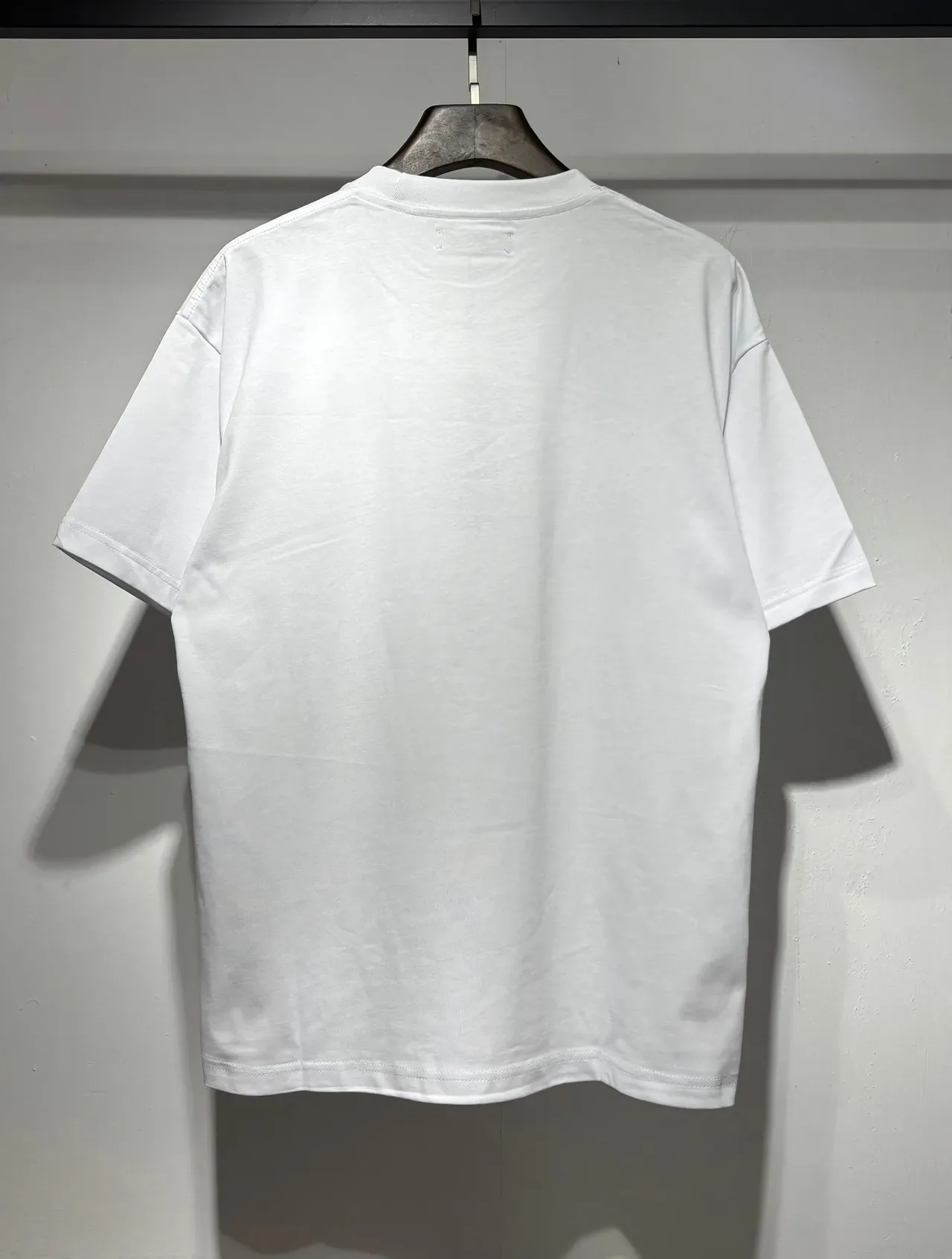 Amiri Script Logo Graphic T-Shirt 9