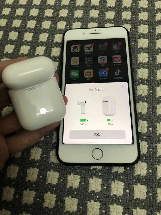 Apple AirPods White Compact Stem-Style Glossy Plastic TWS Earbuds 12