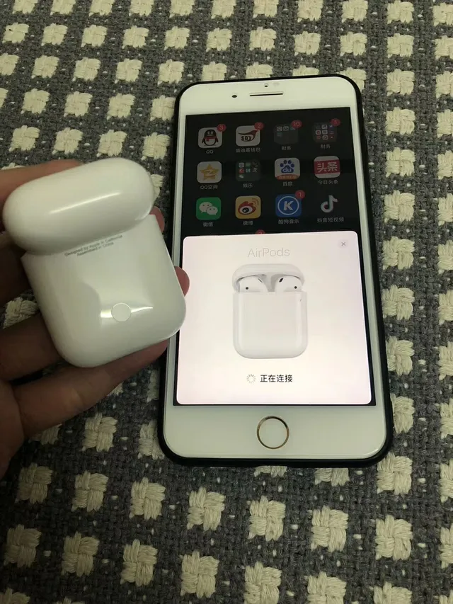 Apple AirPods White Compact Stem-Style Glossy Plastic TWS Earbuds 13