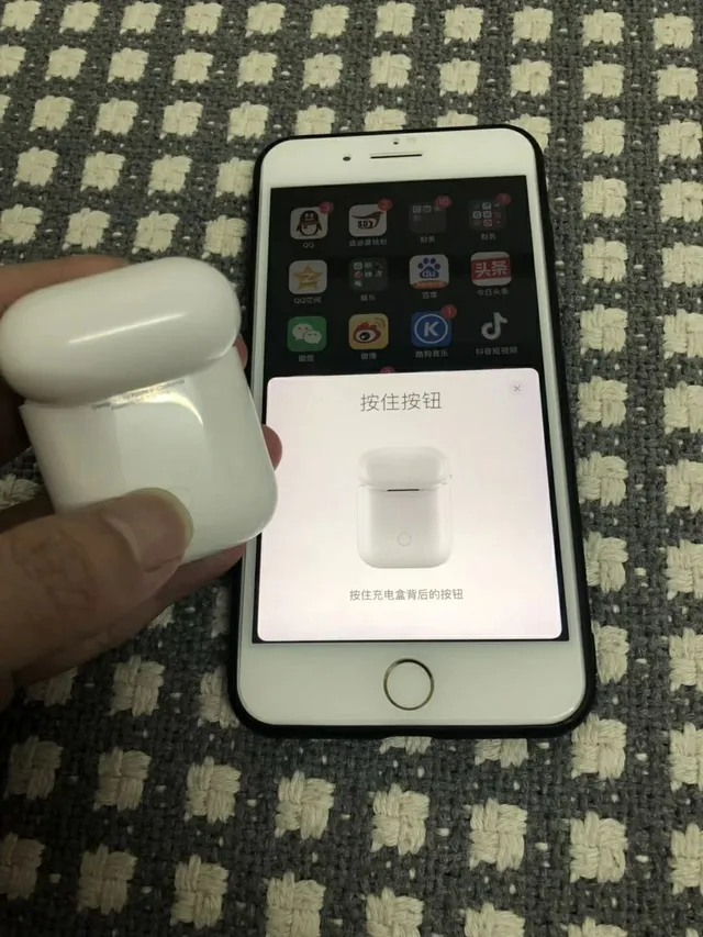 Apple AirPods White Compact Stem-Style Glossy Plastic TWS Earbuds 14
