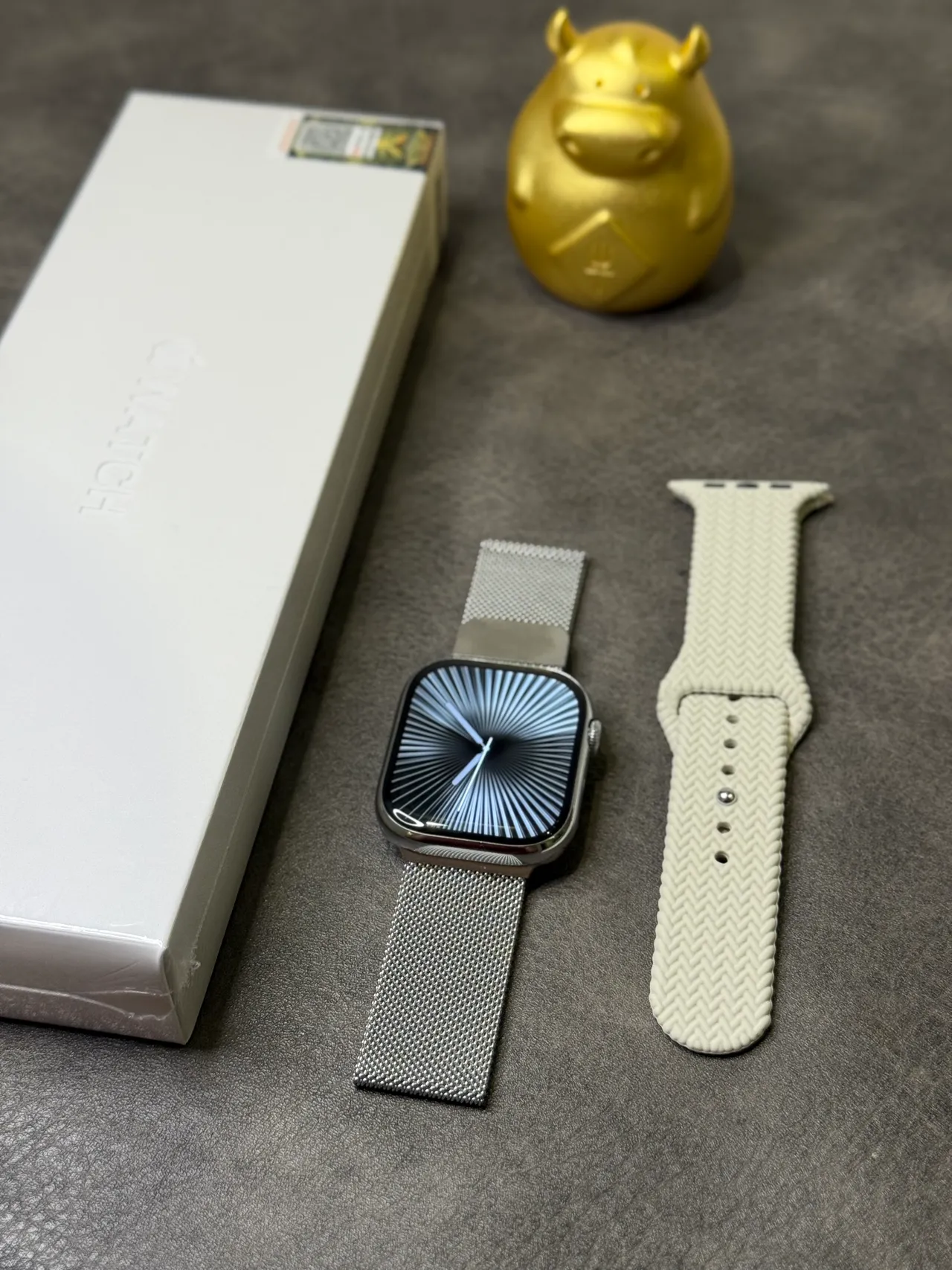 Apple Silver Black Rounded Square Case Stainless Steel Sports Watch 3