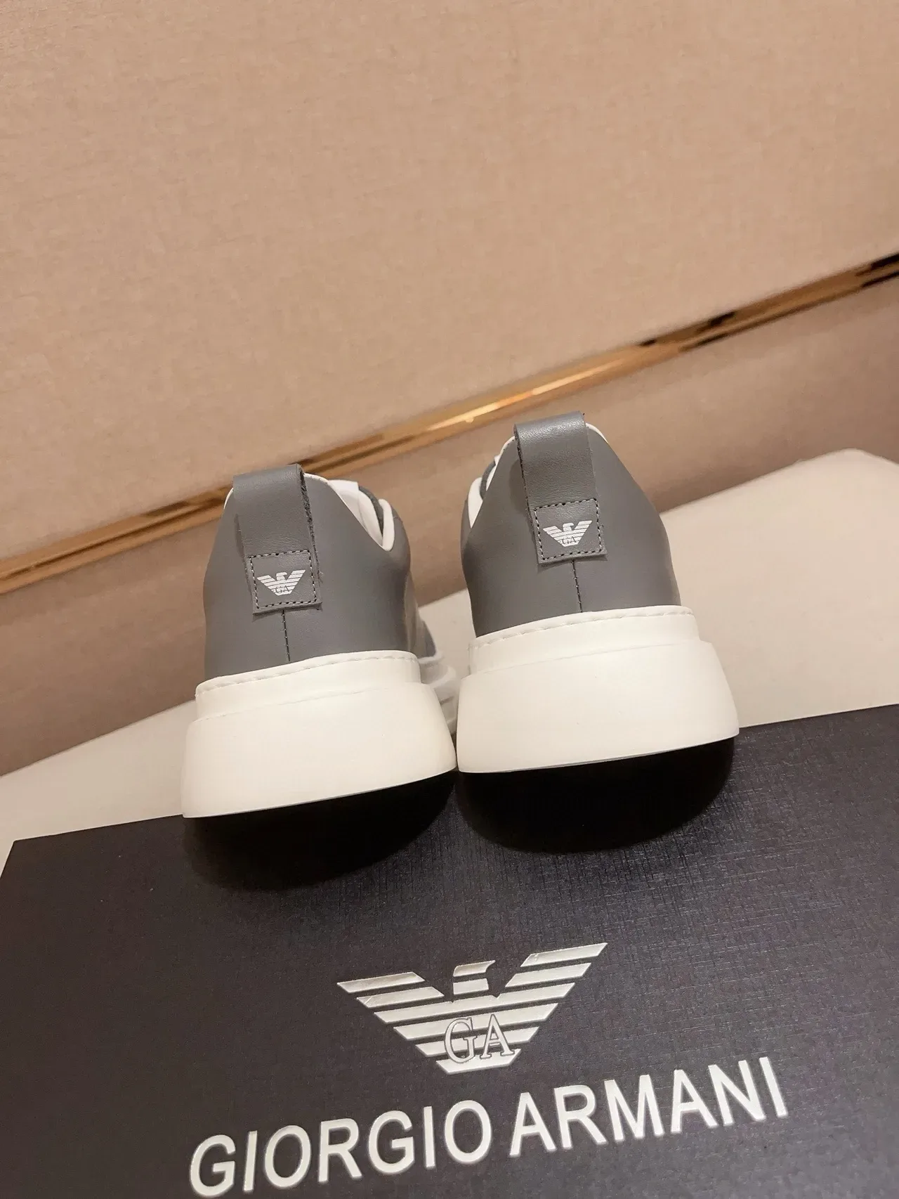 Armani Exchange Gray White Low-Top Platform Sole Lifestyle Sneakers 2