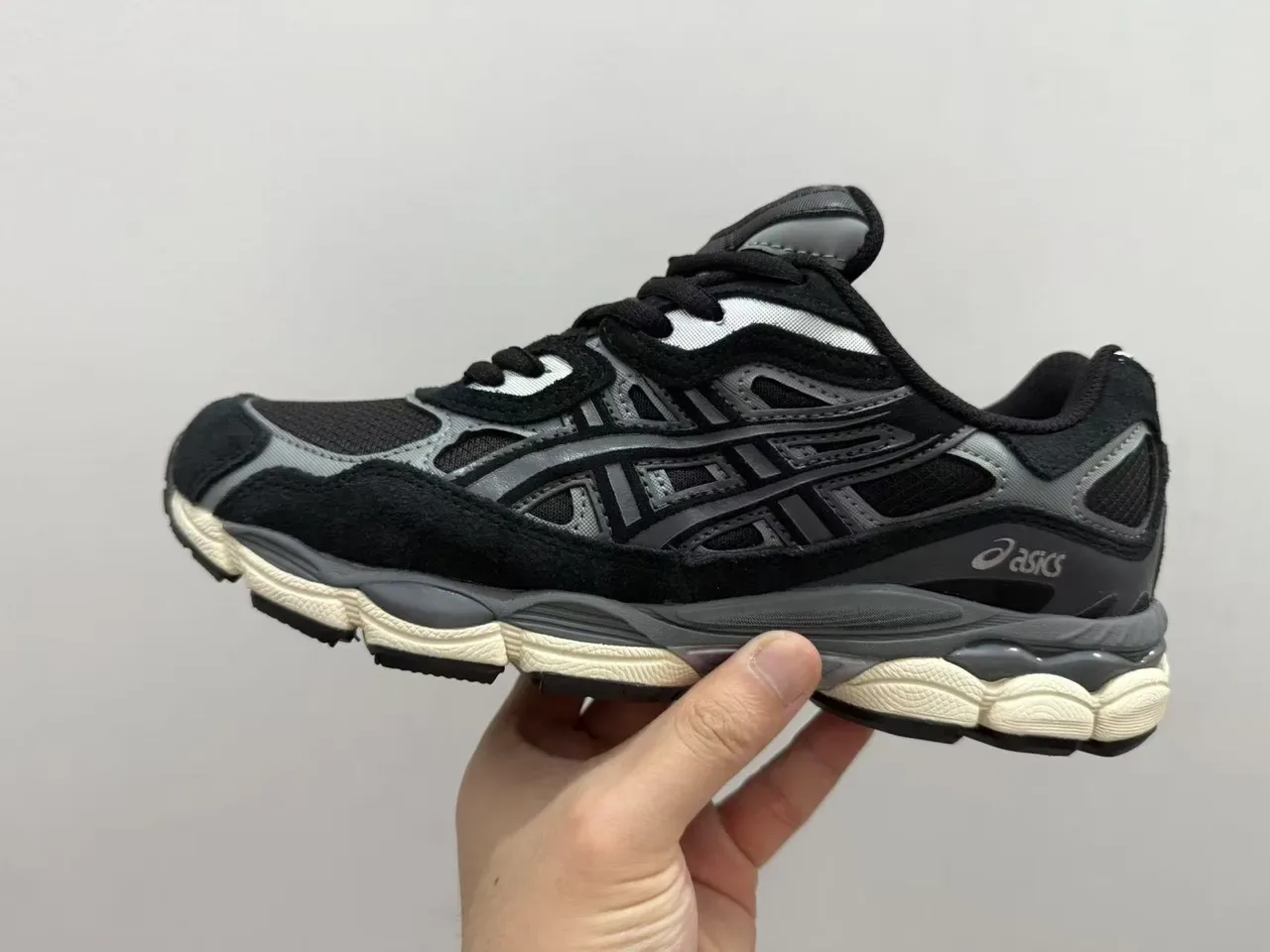 ASICS Blue White Layered Cage Overlay Mesh Ventilation Panels Lifestyle Sneakers 2
