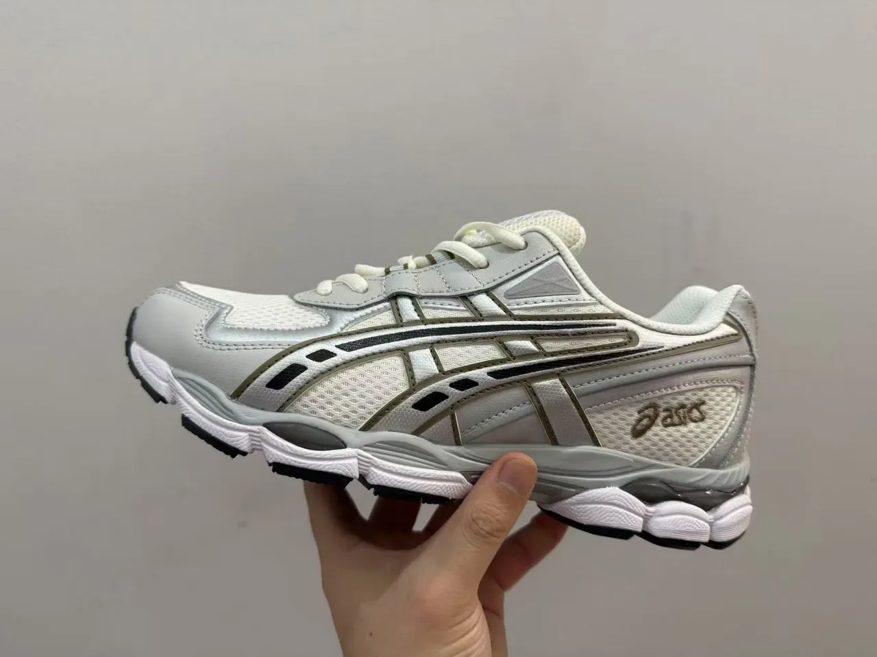 ASICS Blue White Layered Cage Overlay Mesh Ventilation Panels Lifestyle Sneakers 20