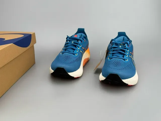 ASICS Gel-Kayano Gradient Midsole Running Shoes 2
