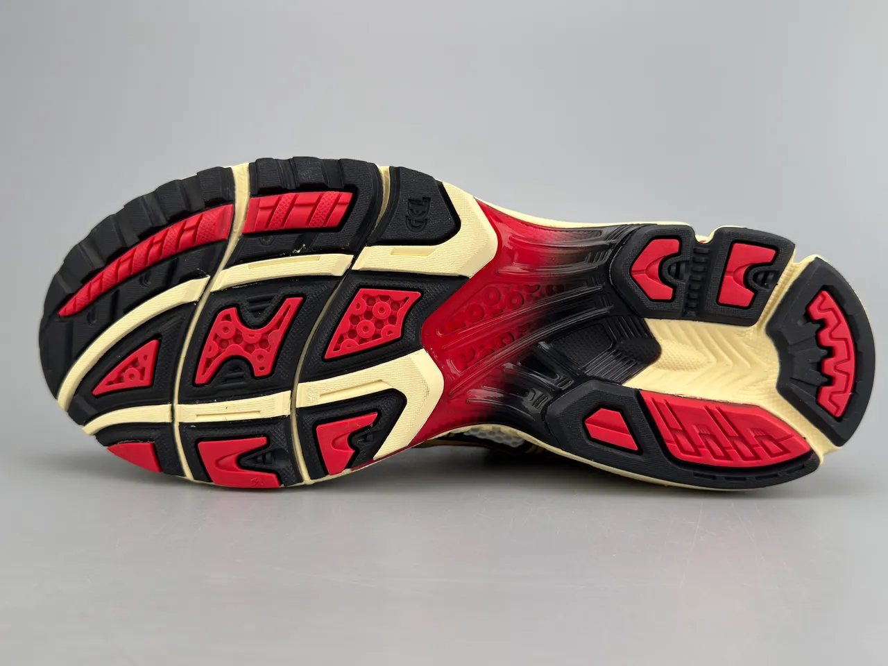 ASICS Gel-Kayano Silver White Red Gold Running Shoes 6