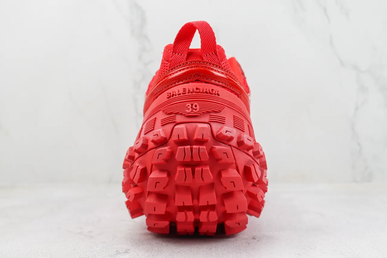 ASICS Red Black Monochromatic Aggressive Lug Sole Running Shoes 9