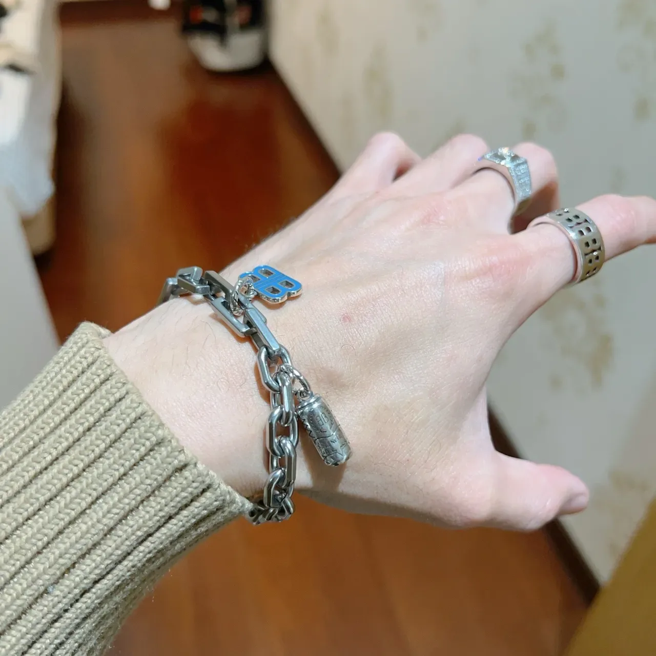 Balenciaga BB Charm Prata Azul Grossa Cadeia Mista Fechadura Cilíndrica Pulseira 2