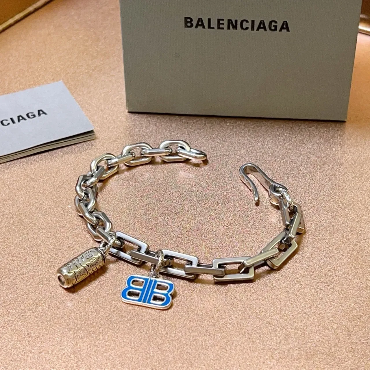 Balenciaga BB Charm Prata Azul Grossa Cadeia Mista Fechadura Cilíndrica Pulseira 6