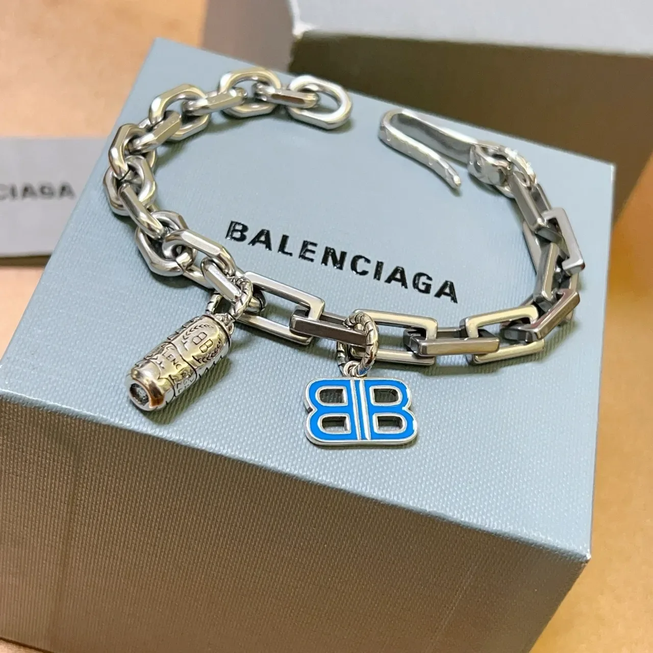 Balenciaga BB Charm Prata Azul Grossa Cadeia Mista Fechadura Cilíndrica Pulseira 7