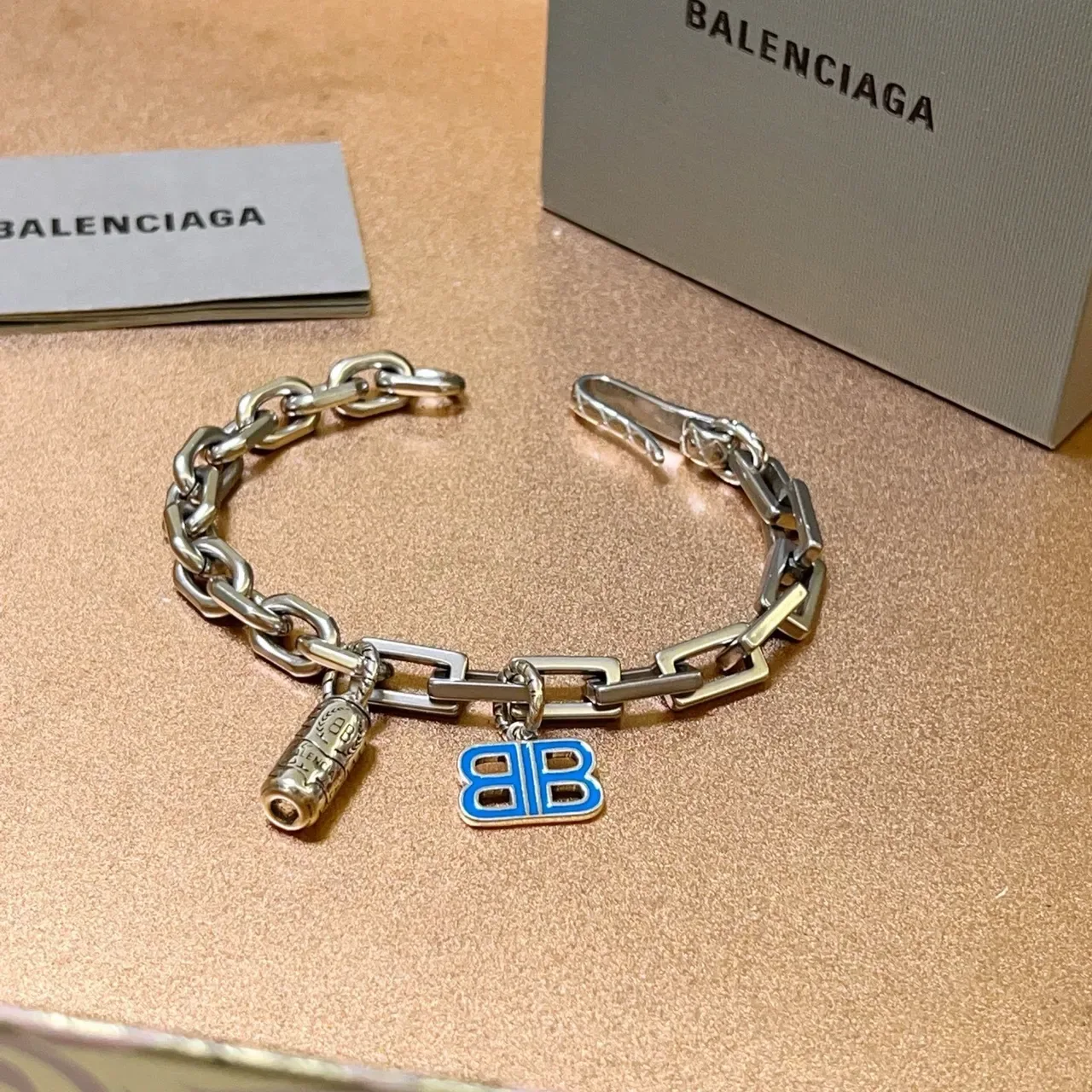 Balenciaga BB Charm Prata Azul Grossa Cadeia Mista Fechadura Cilíndrica Pulseira 9