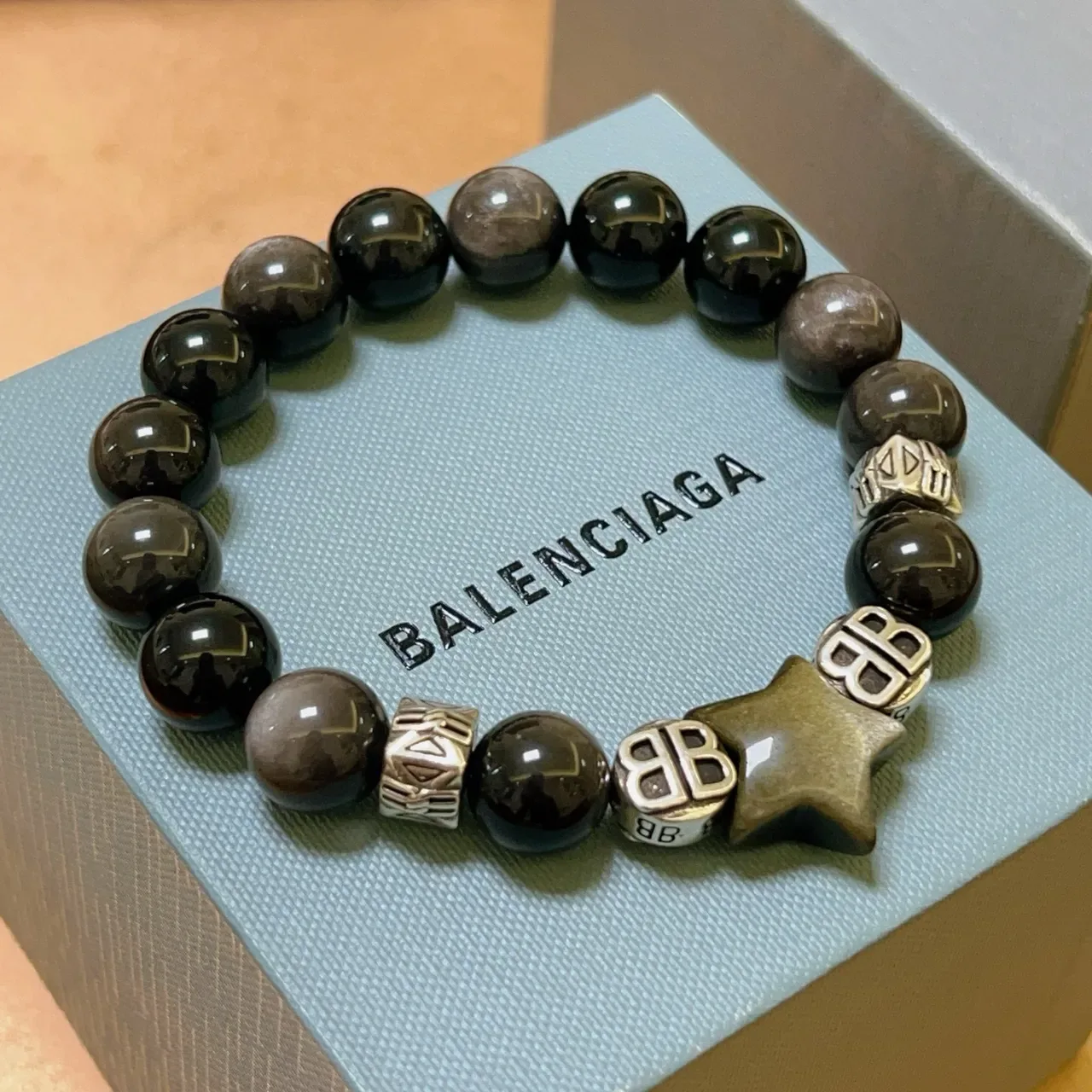 Balenciaga BB Charm Star Bracelet à perles 5