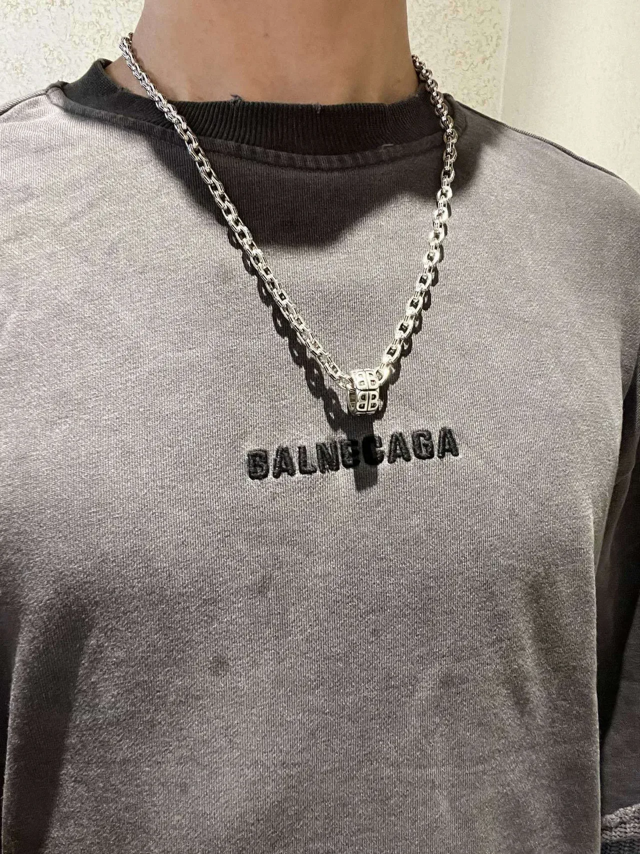قلادة Balenciaga BB Motif سلسلة فضية 8